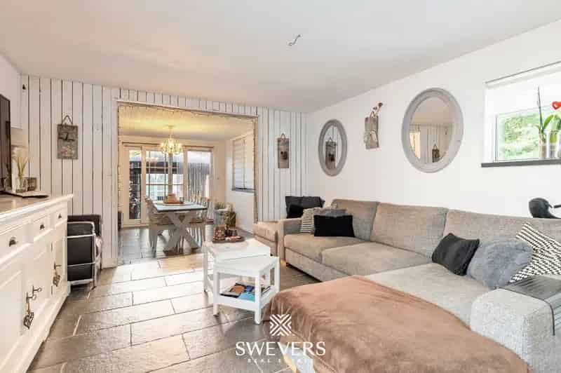 Gezinswoning met vijf slaapkamers op ruim perceel in groene omgeving van Heusden-Zolder