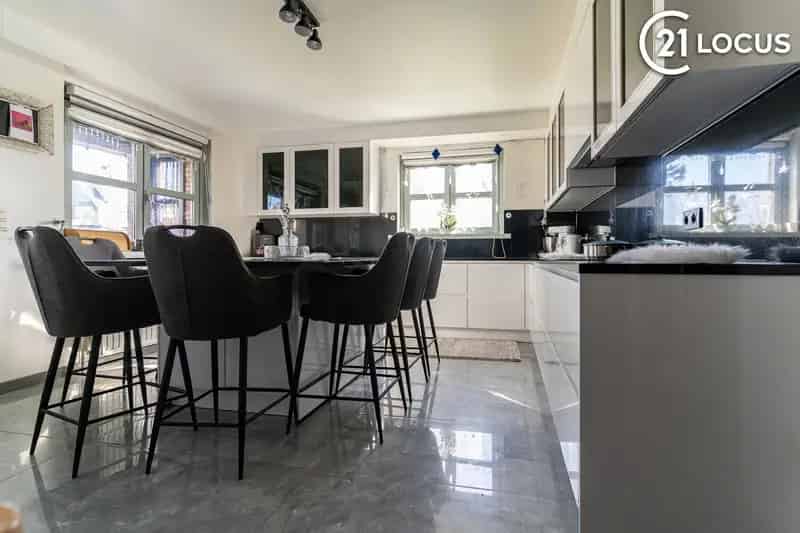 Lichtrijke, energiezuinige HOB te koop in Beveren !