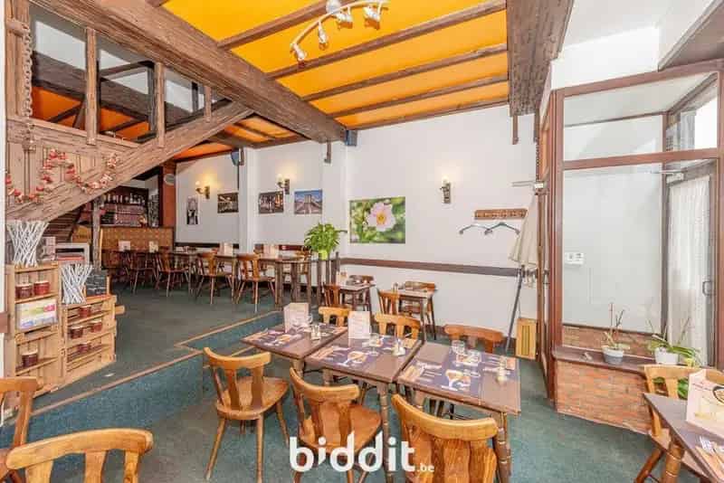 Een handels-en woonhuis
