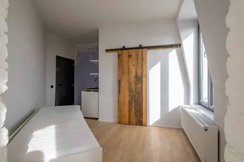Niet zo maar een studentenkamer! 8473054