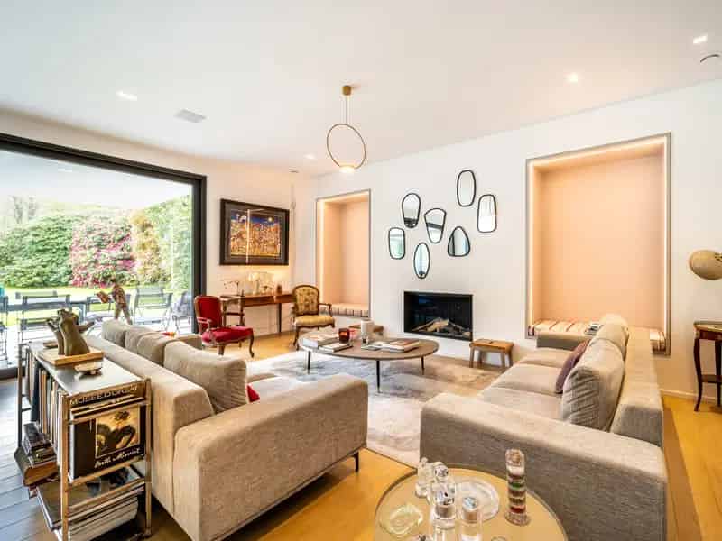 Moderne Villa te Koop Ukkel Nabij Fort Jaco