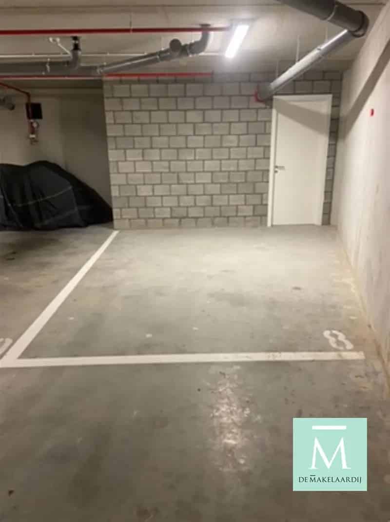 Ondergrondse staanplaatsen nabij het centrum van Elzestraat, Sint-Katelijne-Waver
