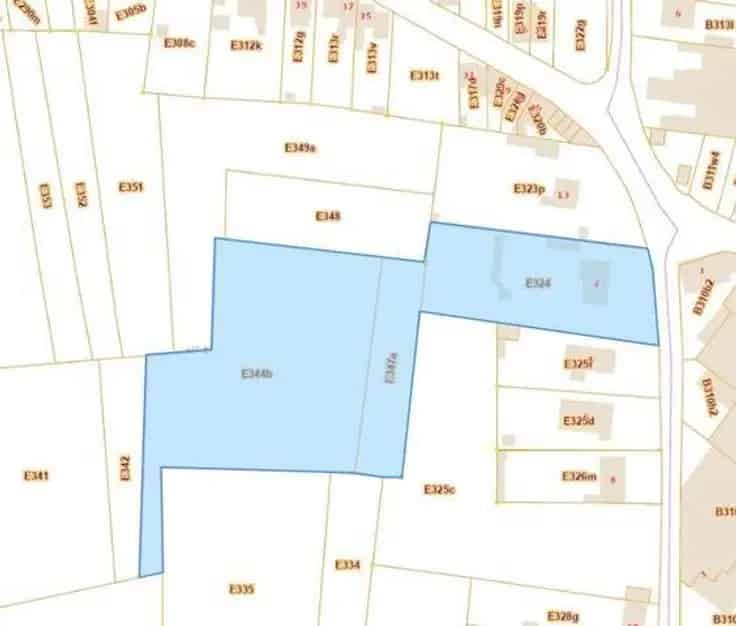 Huis Te Koop 5 Slaapkamers Grote Tuin Rustige Locatie