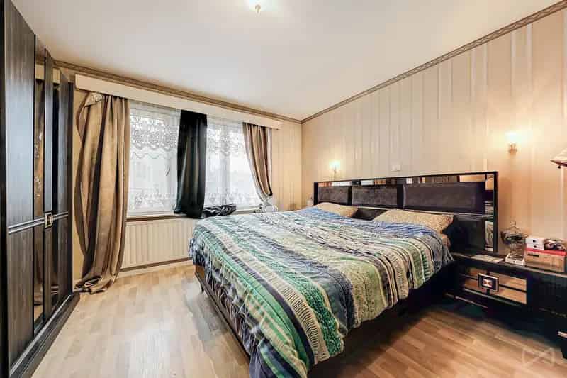Appartement met twee slaapkamers in Molenbeek-saint-jean