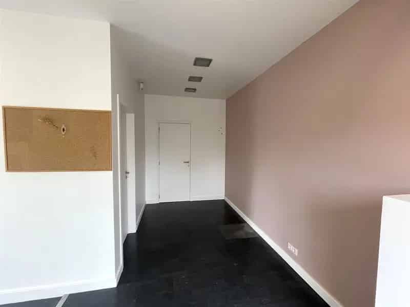 Kantoor van 52M² met veel lichtinval te huur in Mechelen