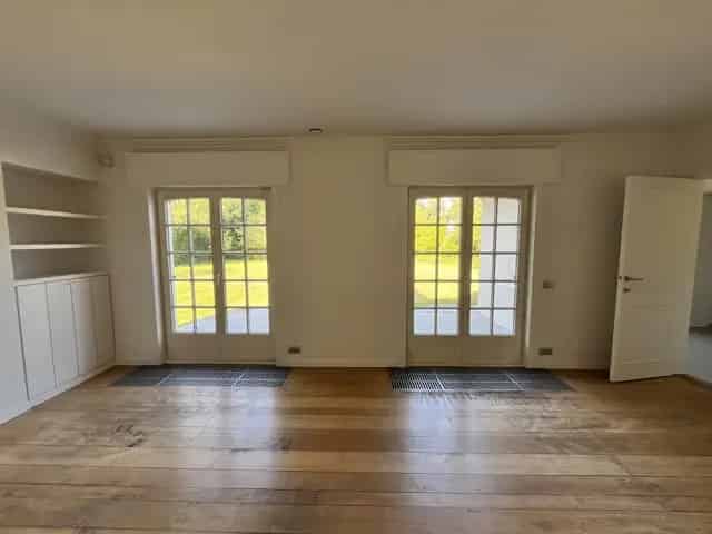 Villa te huur in Deurle