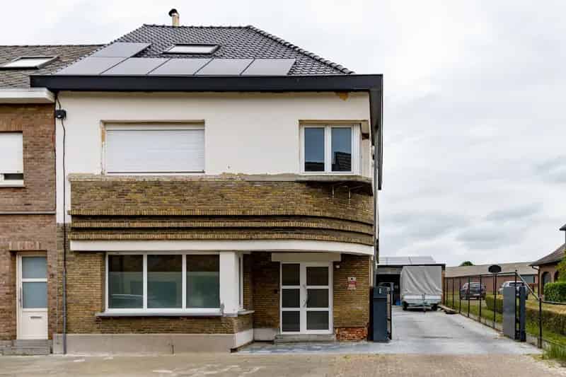 Te renoveren woning in Oppuurs