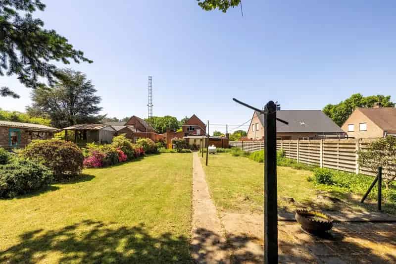 Te renoveren woning met 2 slaapkamers op een rustige locatie te Hulshout