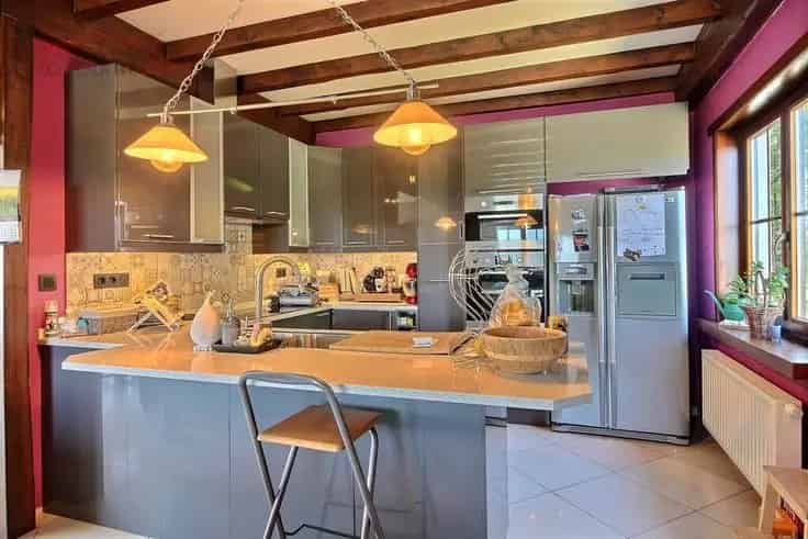 Villa te koop - 310m² - 75 are - 3 slaapkamers