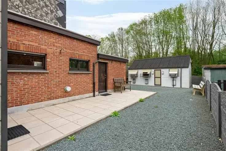 Huis Te Koop Kontich: Renovatieproject met Potentieel