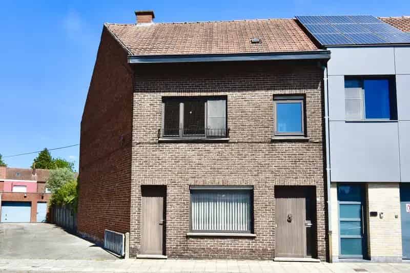 Huis te huur Eeklo: 3 slaapkamers, tuin, garage optie