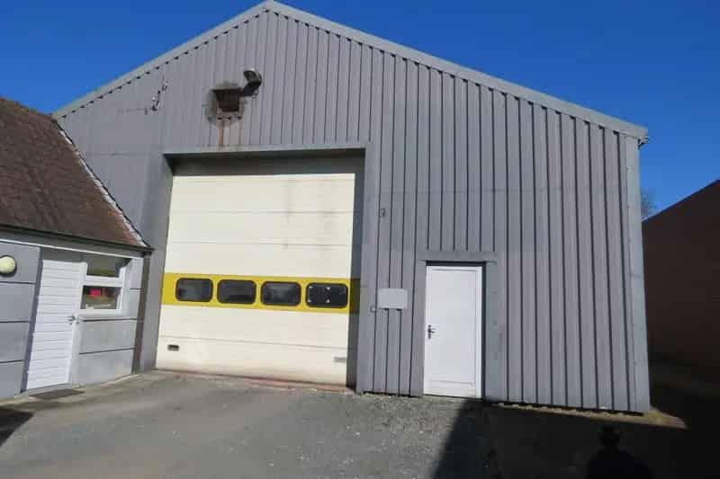 Loods/opslagruimte (250 m²), Torhout