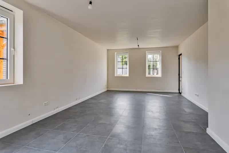 Ruime en kwalitatief afgewerkte nieuwbouw (HOB) met 3 ruime slpks op 412 m² te Olen !