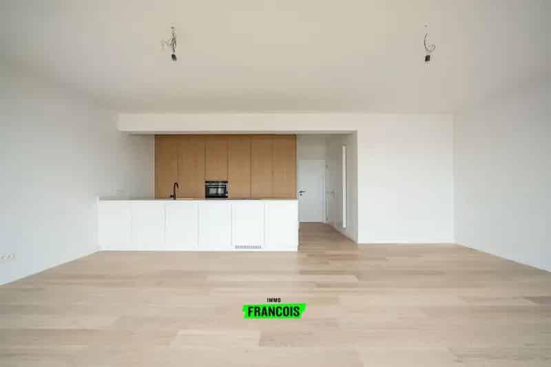 Gerenoveerd appartement met adembenemend zeezicht te Oostende