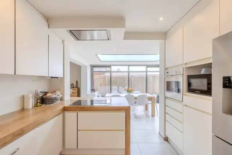 Vrijstaande woning met 3 slaapkamers.