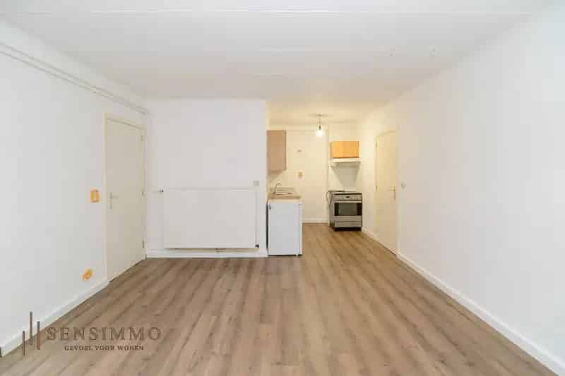 Ruime woning met 9 slaapkamers in Maasmechelen