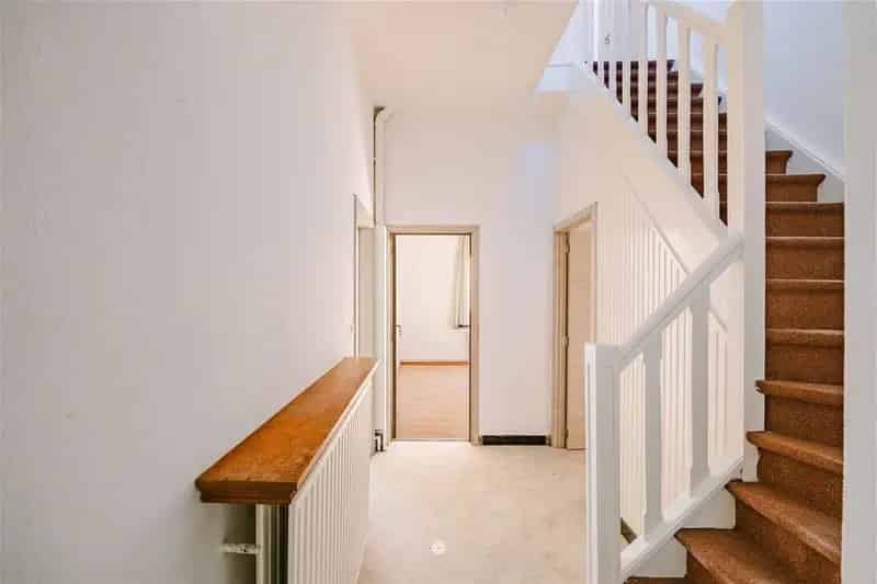 Te renoveren woning of projectgrond in het hart van Kallo