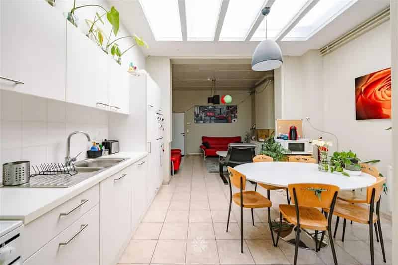 Opbrengsteigendom met 3 studentenkamers en studio in Gent