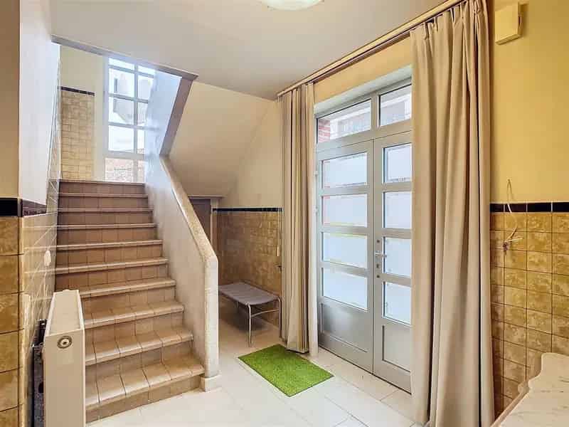 Unieke en karaktervolle woning, 1 slpk, garage, koer, 2a 6ca