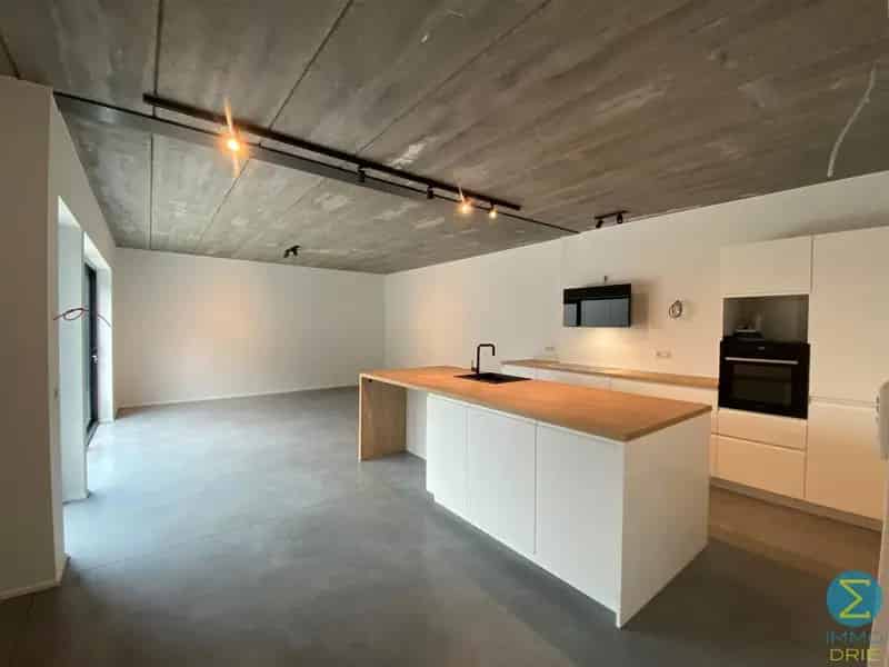 Appartement te huur Retie: Industrieel Loft, 2 slaapkamers, terras