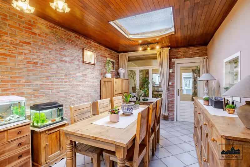 Ruime woning met potentieel in Dendermonde!