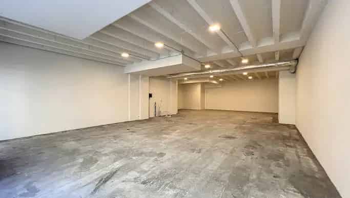 Kantoor te koop in Rue Souveraine 9, Elsene - Dewaele