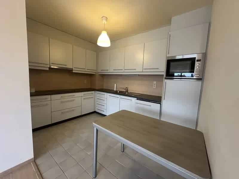 Instapklaar Drieslaapkamer Appartement In Hartje Tessenderlo