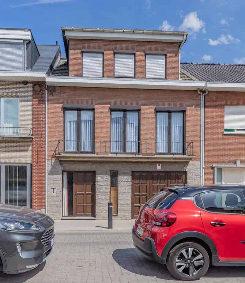 Charmante bel-etagewoning met 3 slaapkamers