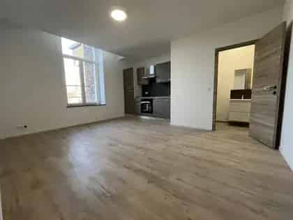 Appartement Te Huur , 77, Rue du Coquelet, Gembloers, Namen