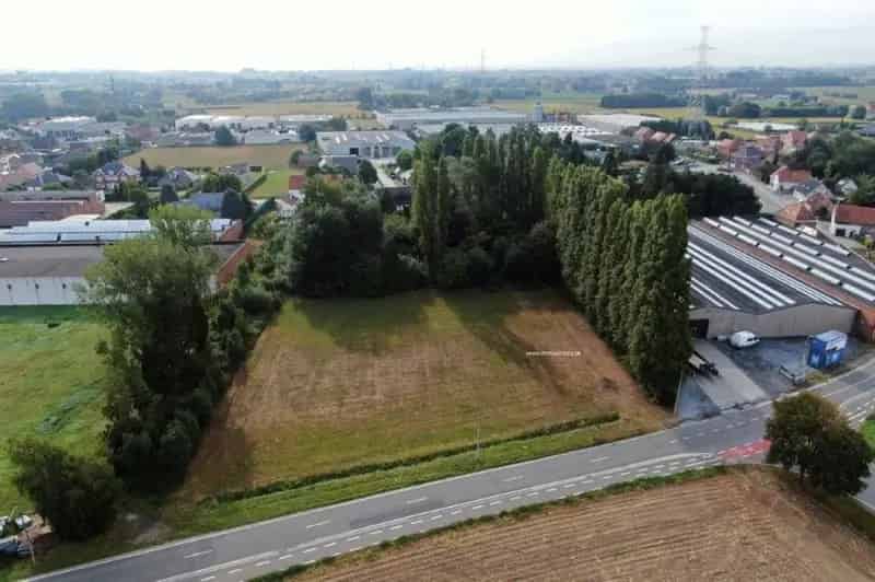 Nieuwbouw bedrijfsgebouw te koop in Vichte