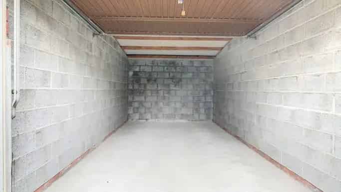 Garage te huur in Nederzwalmsesteenweg 19, Zingem - Dewaele
