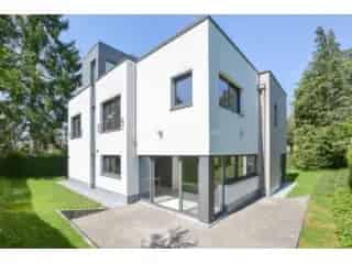 Villa te huur Sint Pieters Woluwe 200m2 3 slaapkamers Rooftop terras