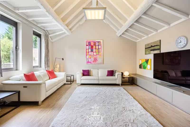Exclusieve, authentieke villa met binnenzwembad op een rustige locatie