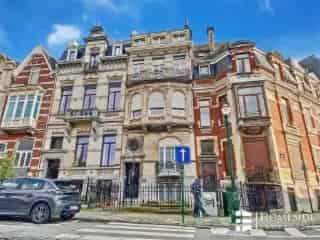 Herenhuis te koop - Brussel VBC43462   In optie