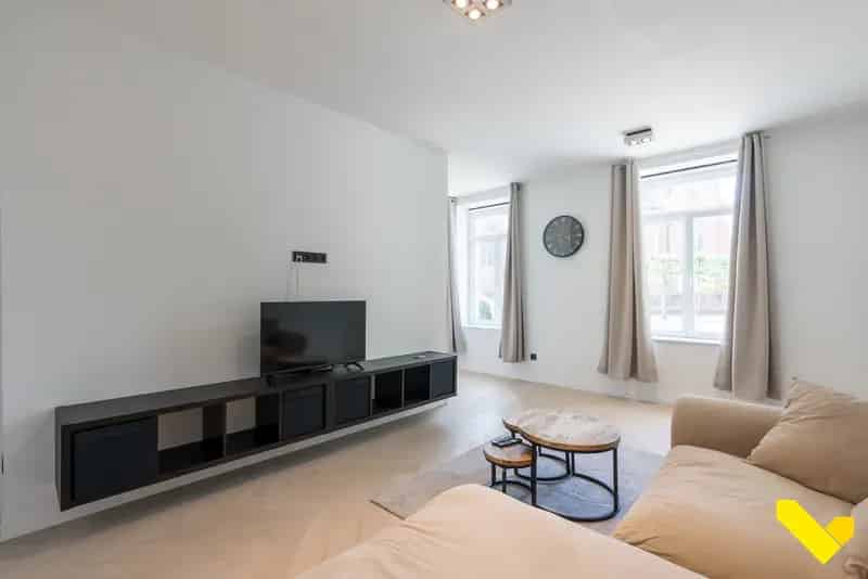 Gelijkvloers Appartement te Huur Markt
