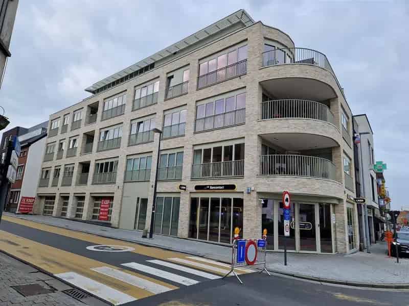 Autostaanplaats op gegeerde locatie in Wetteren.