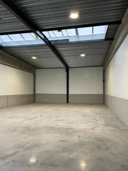 Magazijn te koop in Evergem