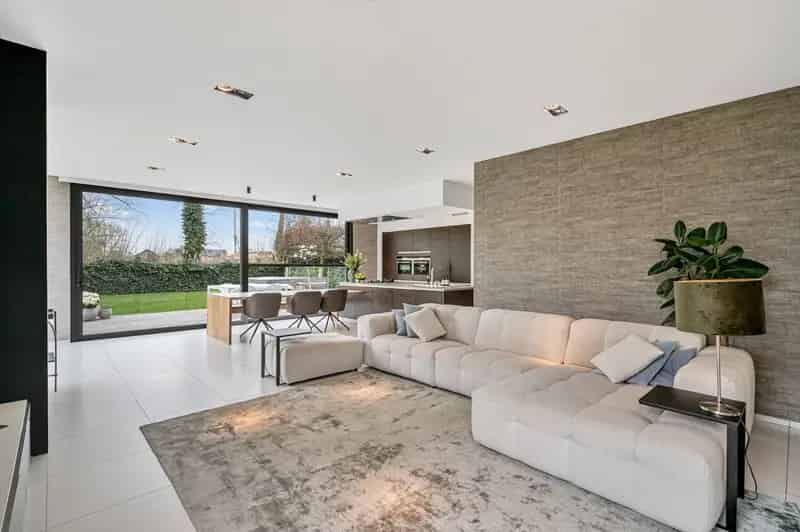 Exclusieve, ruime, instapklare villa in een doodlopende straat
