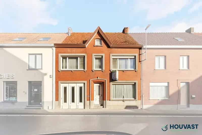 Statige Rijwoning te Klerken