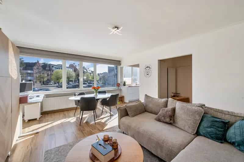 Appartement te huur Kruibeke: 2 slaapkamers, modern, instapklaar