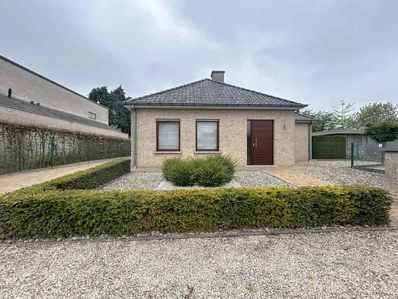 Gelijkvloerse woning te huur Waregem 2 slaapkamers tuin garage