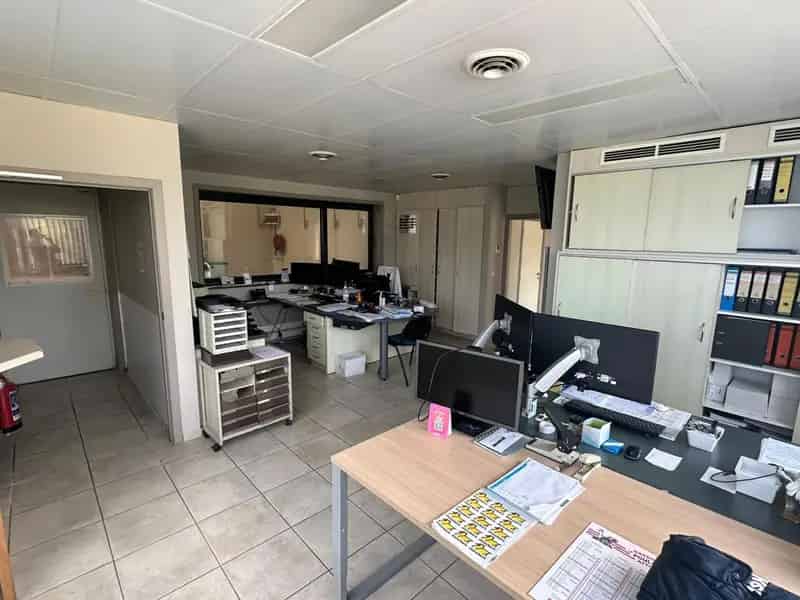 Te Koop Magazijn met Koeling Ruimte te Sint-Job-In't-Goor