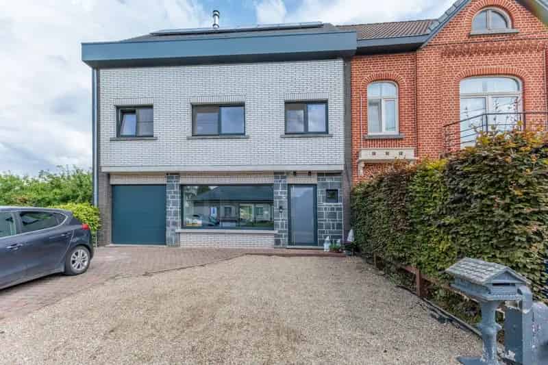 Lede – Ruime woning op een prachtig perceel van 9a 54ca in groene omgeving