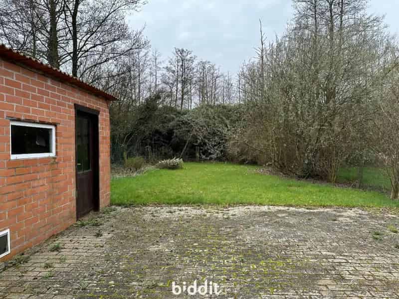 Te renoveren vrijstaande woning