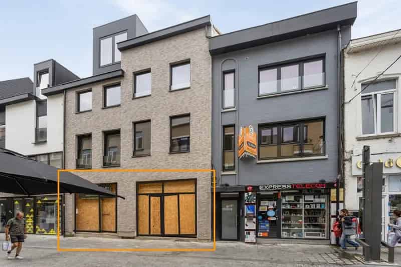 Gelijkvloerse handelsruimte Diestsestraat Leuven!