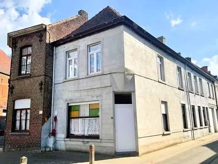 Huis Te Koop Izegem: Hoekhuis 2 Huisnummers Garage Renovatie