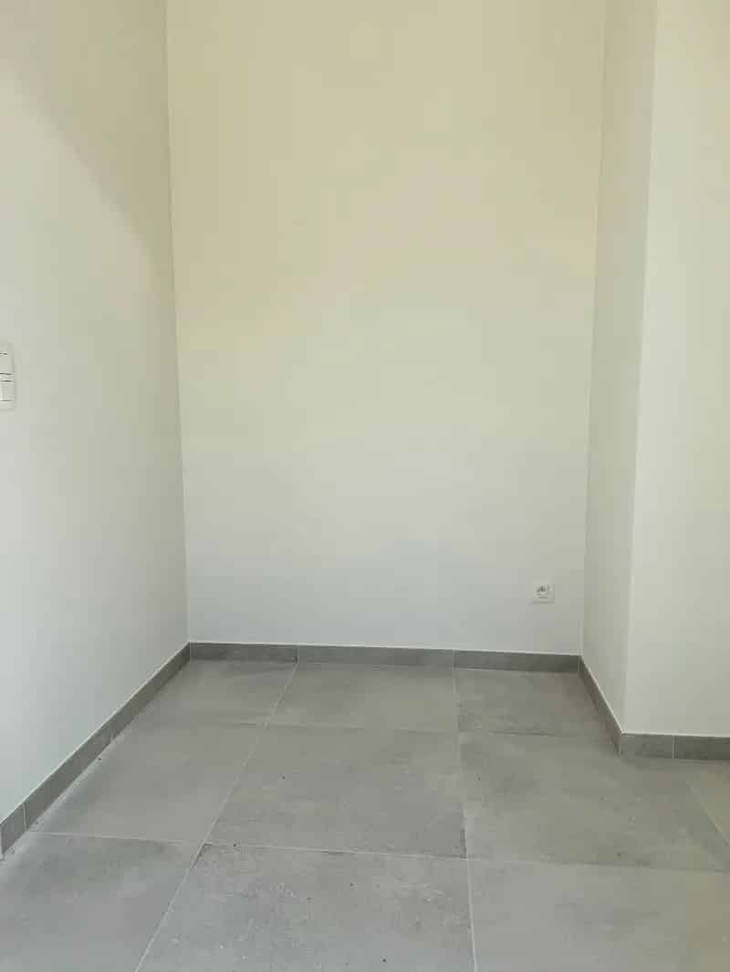 Nieuwbouwwoning met 3 slaapkamers en autostandplaats te Roeselare