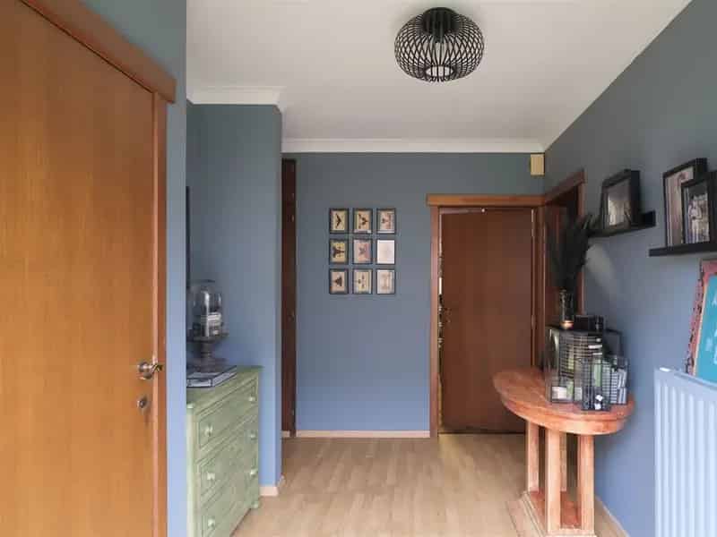 Op te frissen '70s woning met bijgebouwtje