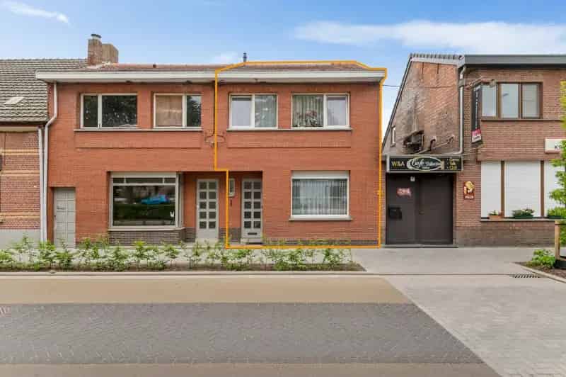 Te renoveren woning met 3 slpk. en tuin