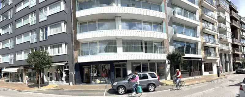 topwinkel Kustlaan 243 Zoute te huur